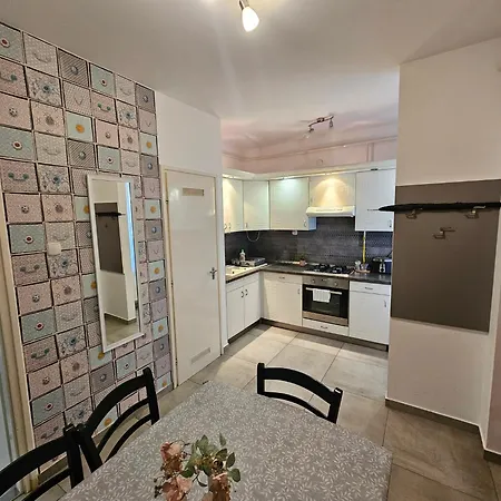 Zoli Apartmanok-anna Koelcsey 32 شقة *