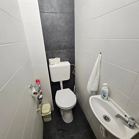 Zoli Apartmanok-anna Koelcsey 32 * Hajdúszoboszló