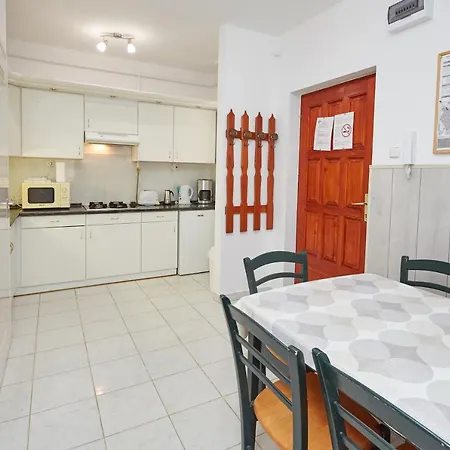 Zoli Apartmanok-anna Koelcsey 32 * Hajdúszoboszló